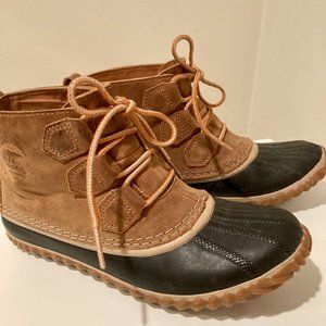 SOREL Out N About Boot size 8.5